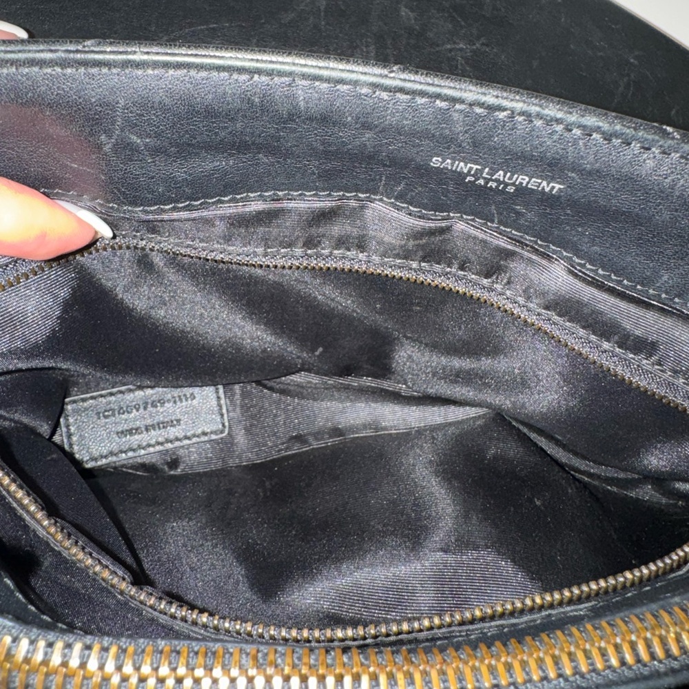 Saint Laurent Quilted Chevron Leather Shoulder Bag in Black - Picture 6 of 12
